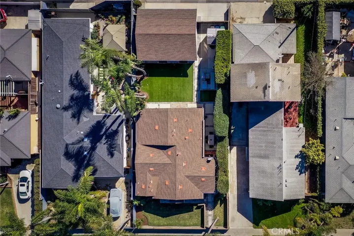 122 Adams Avenue, Huntington Beach, California 92648