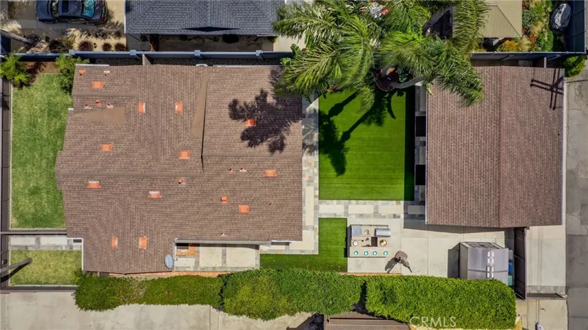122 Adams Avenue, Huntington Beach, California 92648