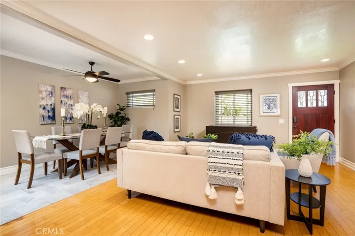122 Adams Avenue, Huntington Beach, California 92648