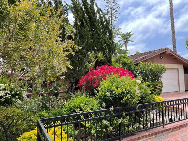 6147 Camino Selva, Rancho Santa Fe, California 92067
