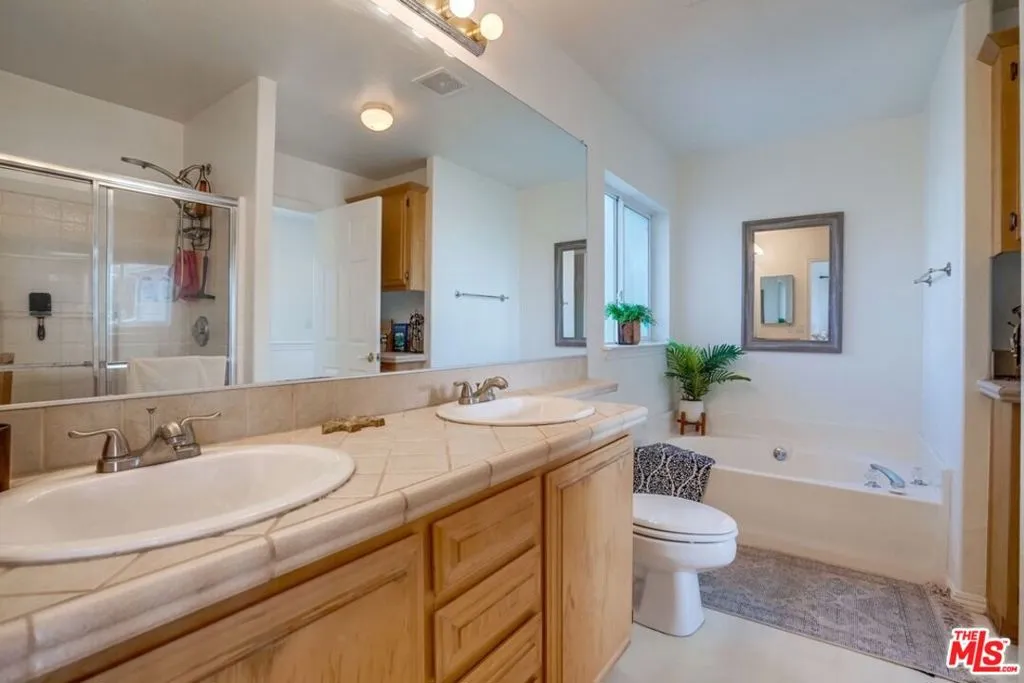 199 Cherokee, California home-pic-23