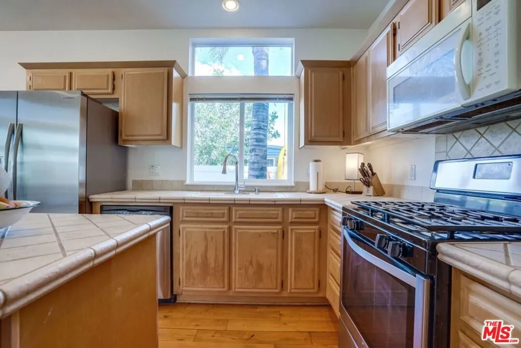 199 Cherokee, California home-pic-12