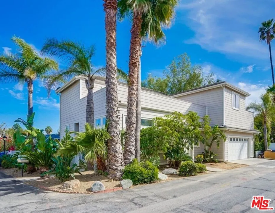 199 Cherokee, California home-pic-41