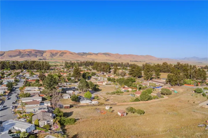 818 Jessica Place, Nipomo, California 93444