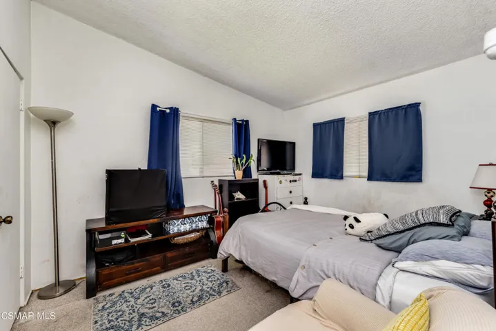 51 and 53 Geneive St  -  HsHProd-28