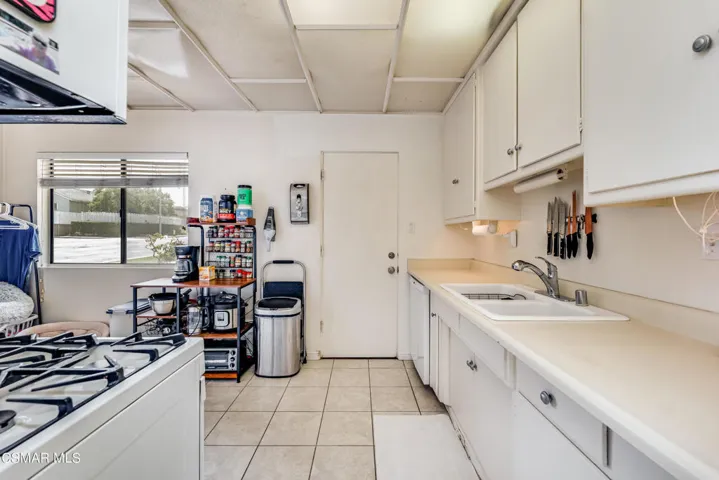51 and 53 Geneive St  -  HsHProd-26