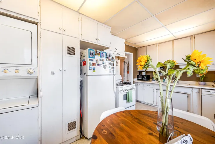 51 and 53 Geneive St  -  HsHProd-39