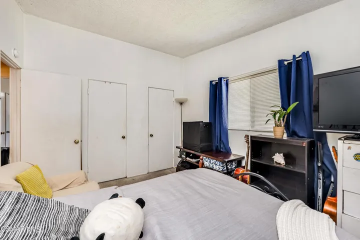 51 and 53 Geneive St  -  HsHProd-29