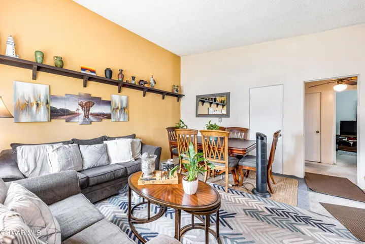 51 and 53 Geneive St  -  HsHProd-34