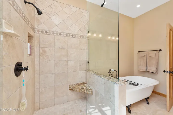922 Carefree Dr Simi Valley-41