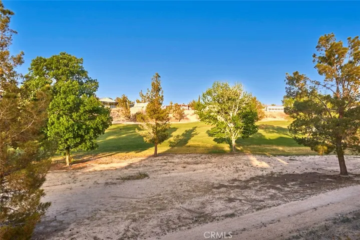 13931 Arrowhead Drive, Victorville, California 92395