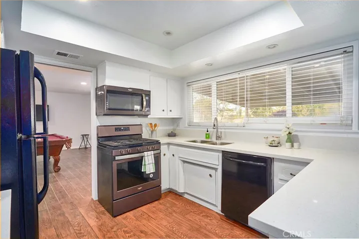 13931 Arrowhead Drive, Victorville, California 92395