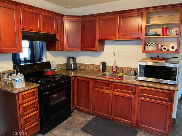 2519 E 127th Street, Compton, California 90222