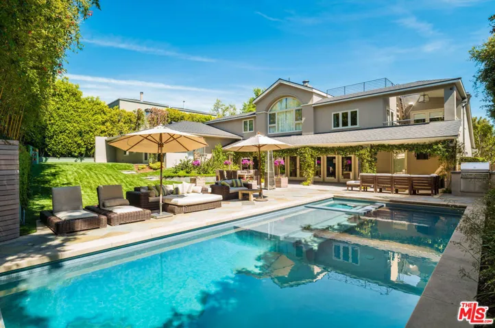 545 Amalfi Drive, Pacific Palisades, California 90272