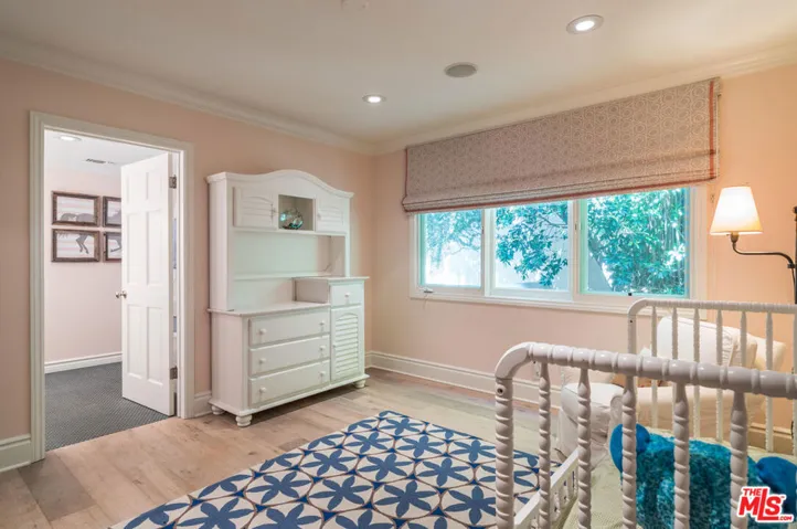545 Amalfi Drive, Pacific Palisades, California 90272