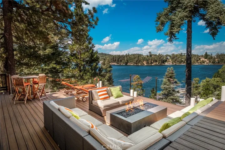 348 John Muir Road, Lake Arrowhead, California 92352