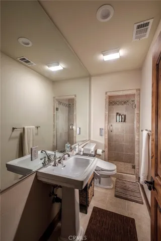348 John Muir Road, Lake Arrowhead, California 92352