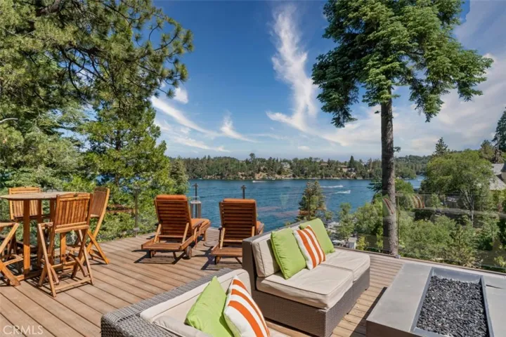348 John Muir Road, Lake Arrowhead, California 92352