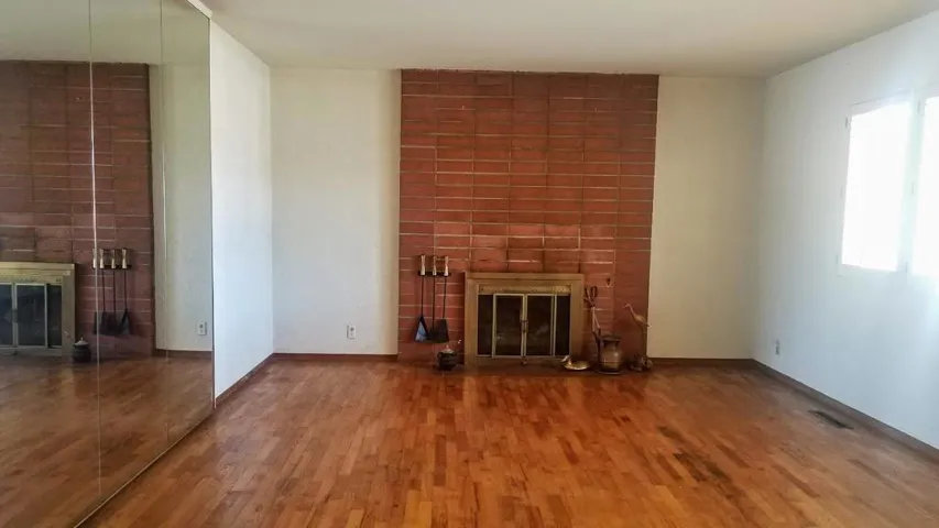 255 Sinex Avenue, Pacific Grove, California 93950