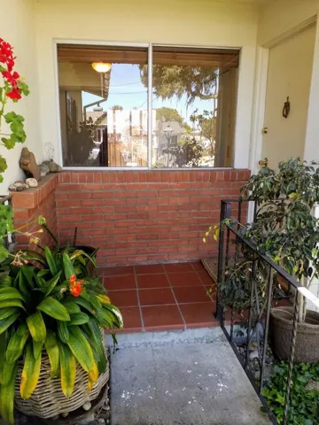 255 Sinex Avenue, Pacific Grove, California 93950