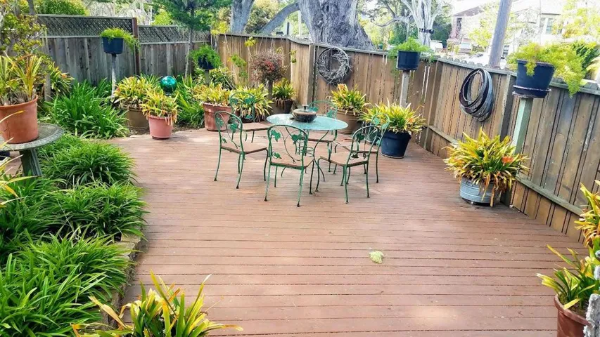255 Sinex Avenue, Pacific Grove, California 93950