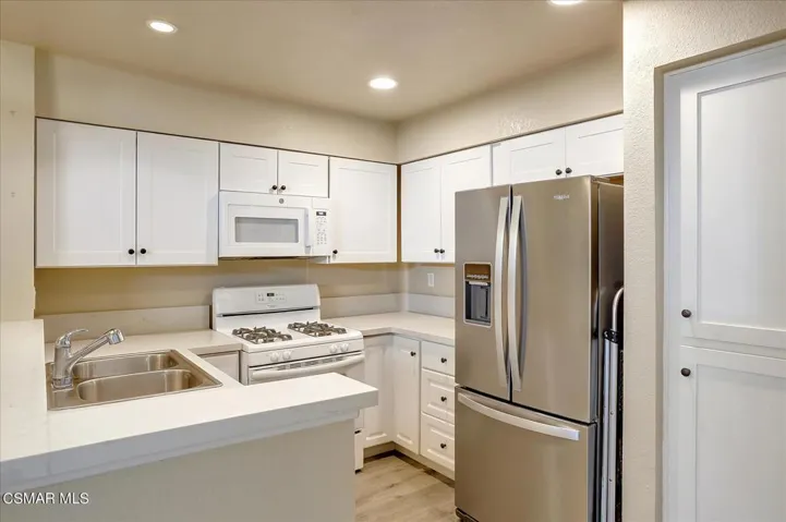 4_1742_Sinaloa_331_Kitchen