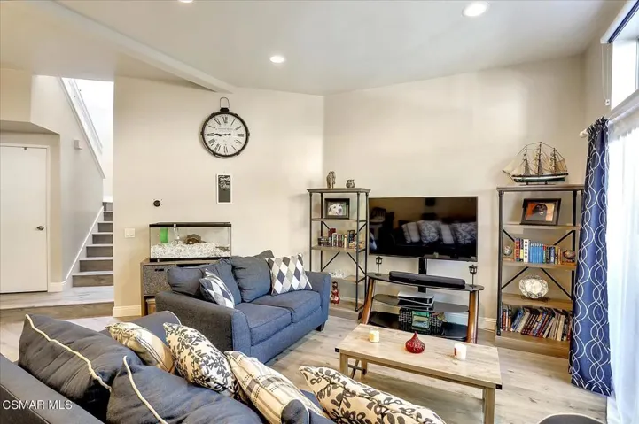 3_1742_Sinaloa_331_Living_Room