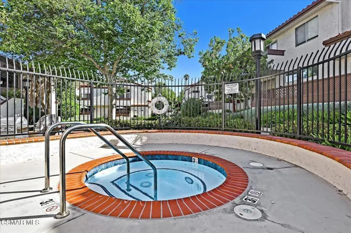 24_1742_Sinaloa_331_Enclosed_Association