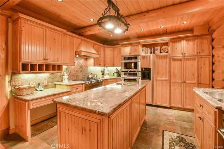 1947 Shady Lane, Big Bear City, California 92314