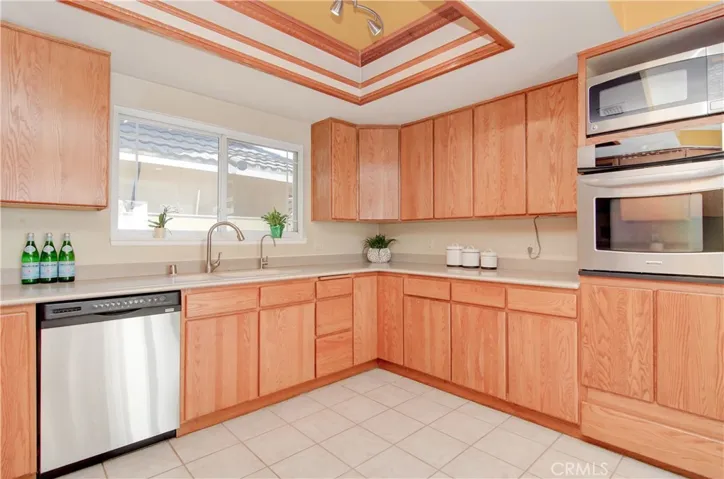 Any chef will be at home with all this space...