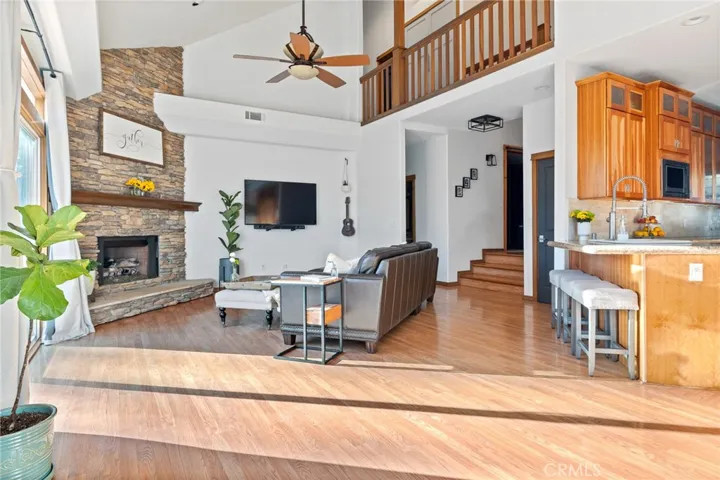 31367 Lightfoot Way, Running Springs, California 92382