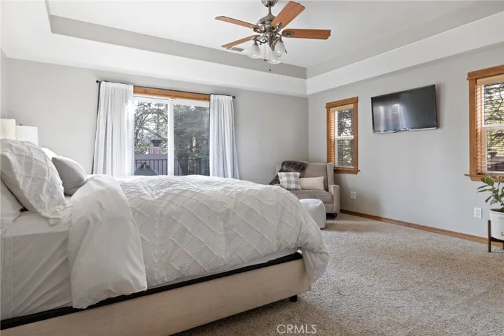 31367 Lightfoot Way, Running Springs, California 92382