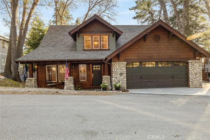 31367 Lightfoot Way, Running Springs, California 92382