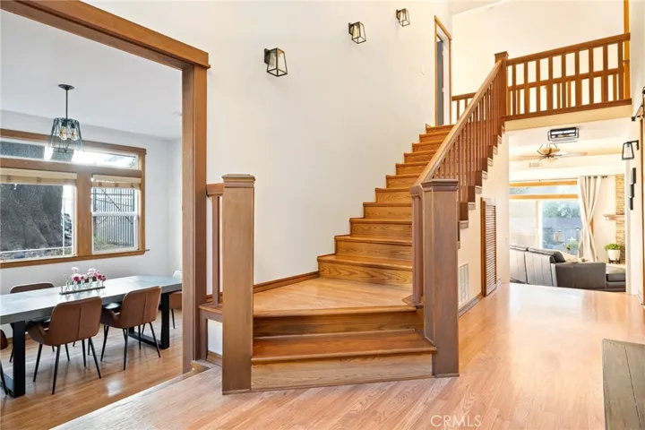 31367 Lightfoot Way, Running Springs, California 92382