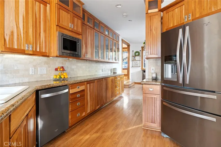 31367 Lightfoot Way, Running Springs, California 92382