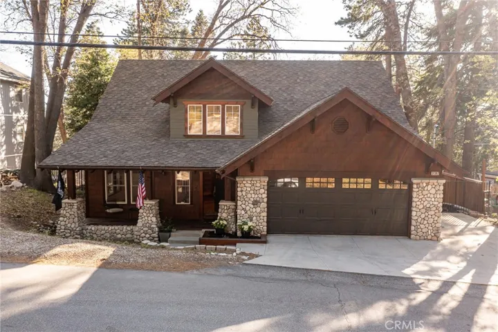 31367 Lightfoot Way, Running Springs, California 92382