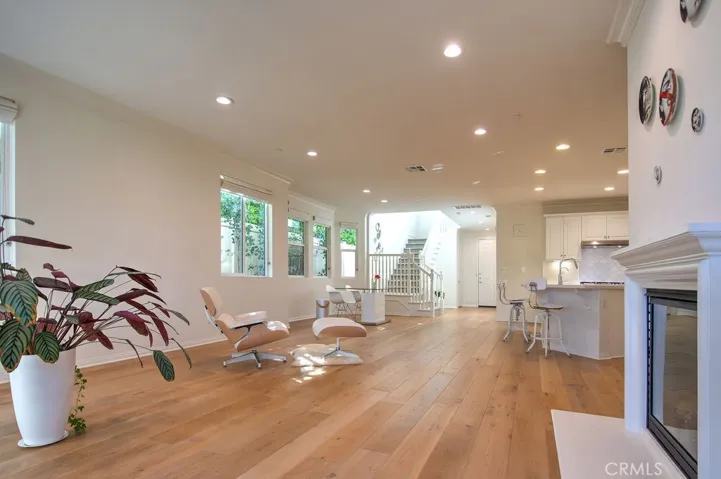 4 Willow Way, Lake Forest, California 92630