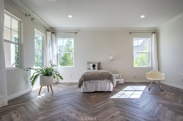 4 Willow Way, Lake Forest, California 92630