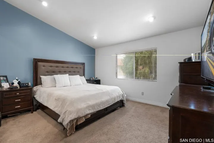 2523 Royal Saint James Dr, El Cajon, California 92019
