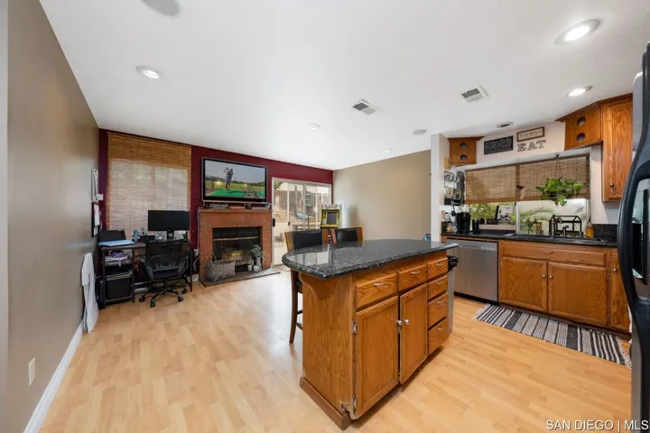 2523 Royal Saint James Dr, El Cajon, California 92019