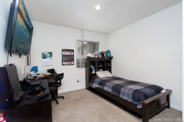 2523 Royal Saint James Dr, El Cajon, California 92019