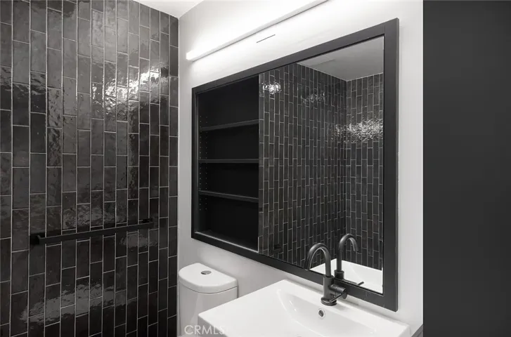 20412 Laguna Canyon Road Unit 200, Laguna Beach, California 92651