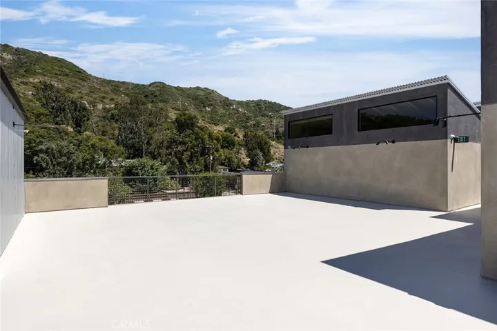 Communal work deck