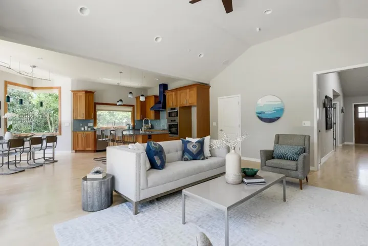 989 Lane Avenue, Mountain View, California 94040