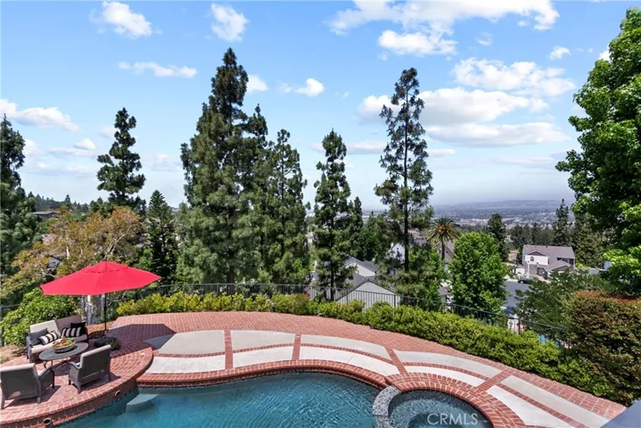 506 S Golden Sky Lane, Anaheim Hills, California 92807