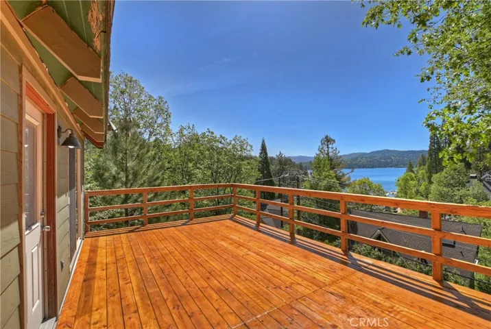 27586 West Shore Road, Lake Arrowhead, California 92352