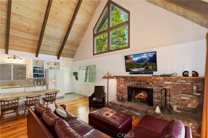 27586 West Shore Road, Lake Arrowhead, California 92352