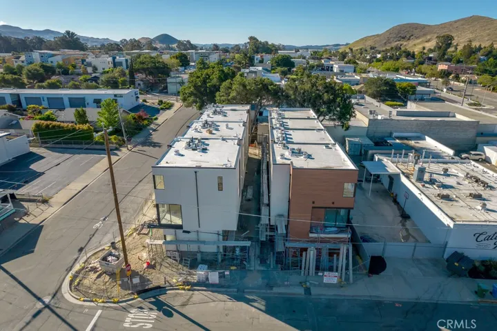 Aerial View of Montage at Oak Tree