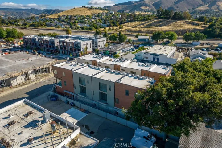 Aerial View of Montage at Oak Tree