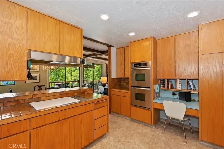 27649 West Shore Rd, Lake Arrowhead, California 92352